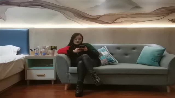 文轩探花漂亮小姐姐吃鸡啪啪主动出击求肏